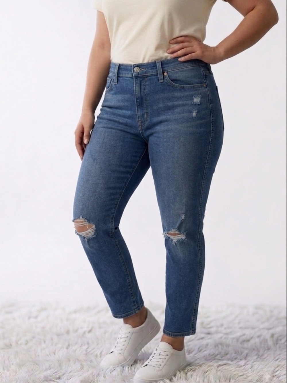 Signature by Levi Strauss Women High Rise Straight Distressed Jeans Size 8 W29⁠